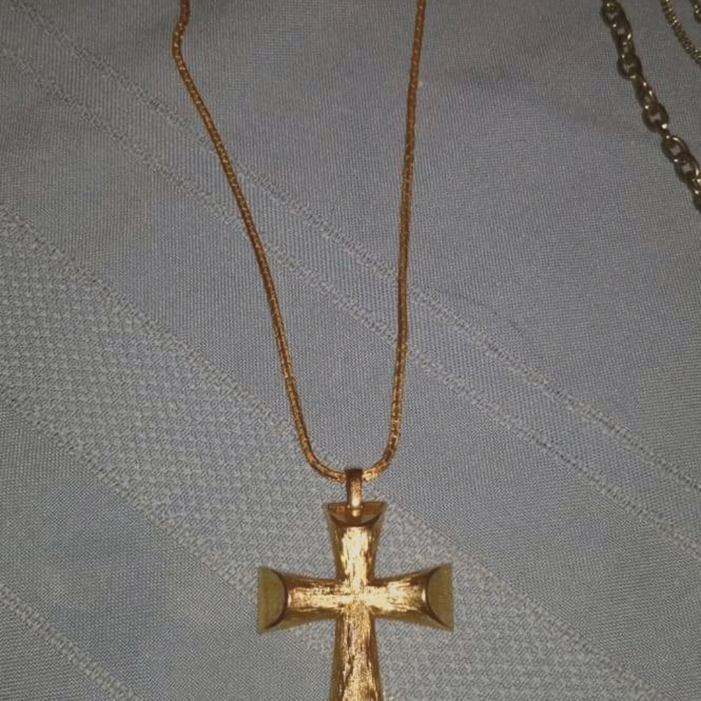 Cross necklace avon